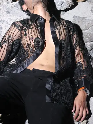 Model in elegant minimal dress